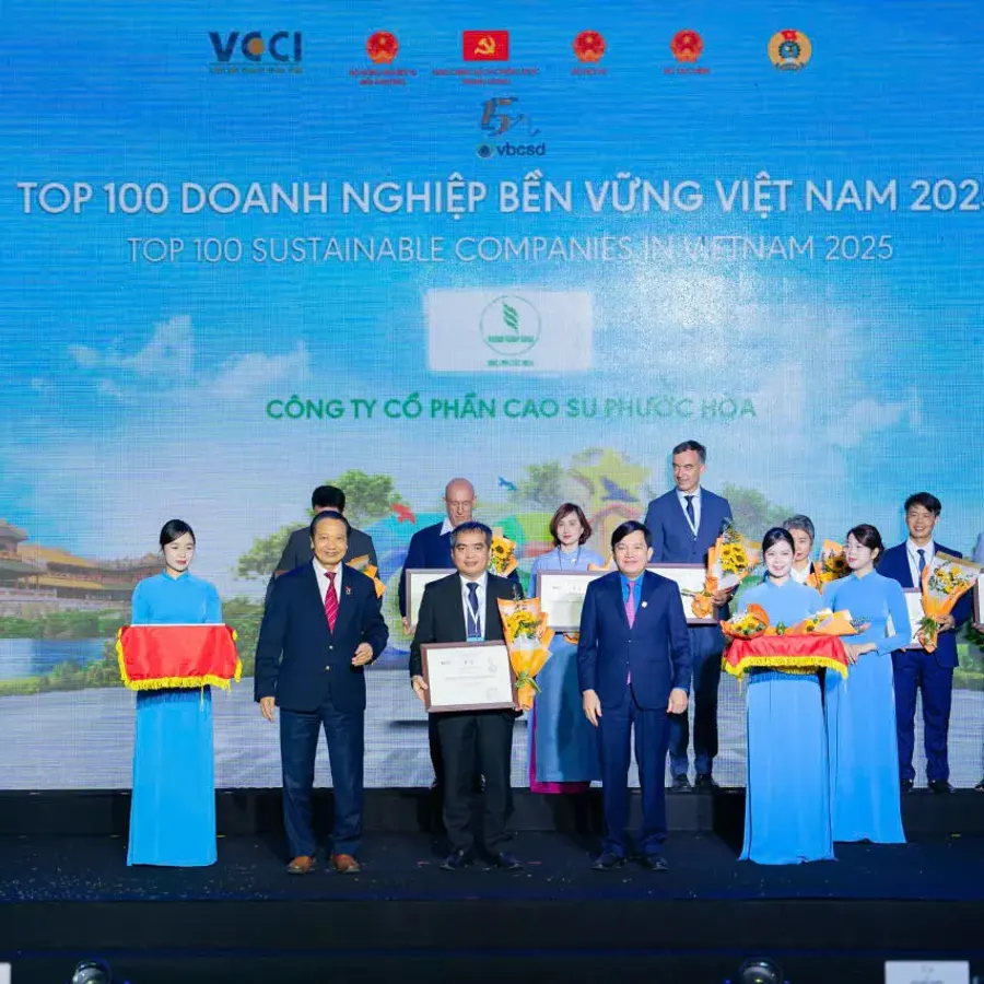 Cao su Phước Hòa nhận vinh danh Top 100 Doanh nghiệp bền vững